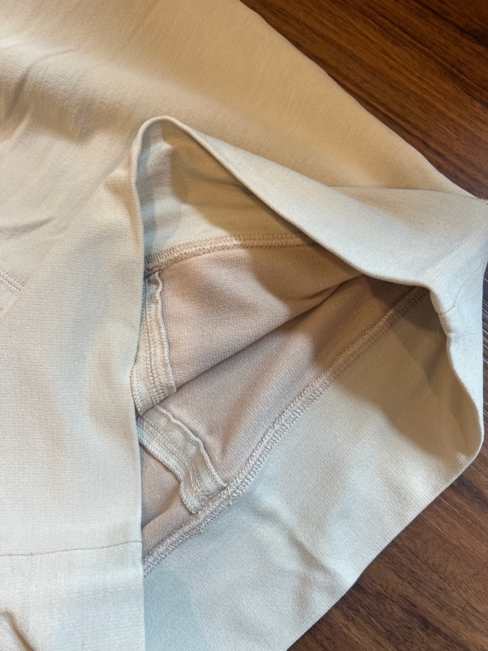 Tom Ford Cream Drawstring Pencil Skirt - Picture 4 of 8